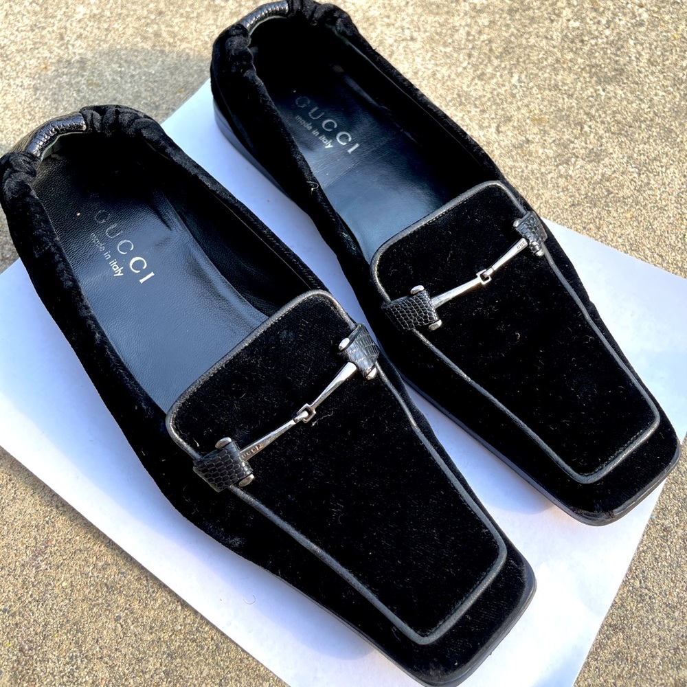 Gucci Velvet Square toe Loafers